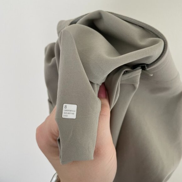 Lululemon Smooth Fit Pull-On High-Rise Pants in Riverstone Size 8 - Picture 4 of 7